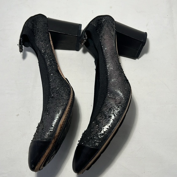 Chanel shoes - Picture 6 of 7